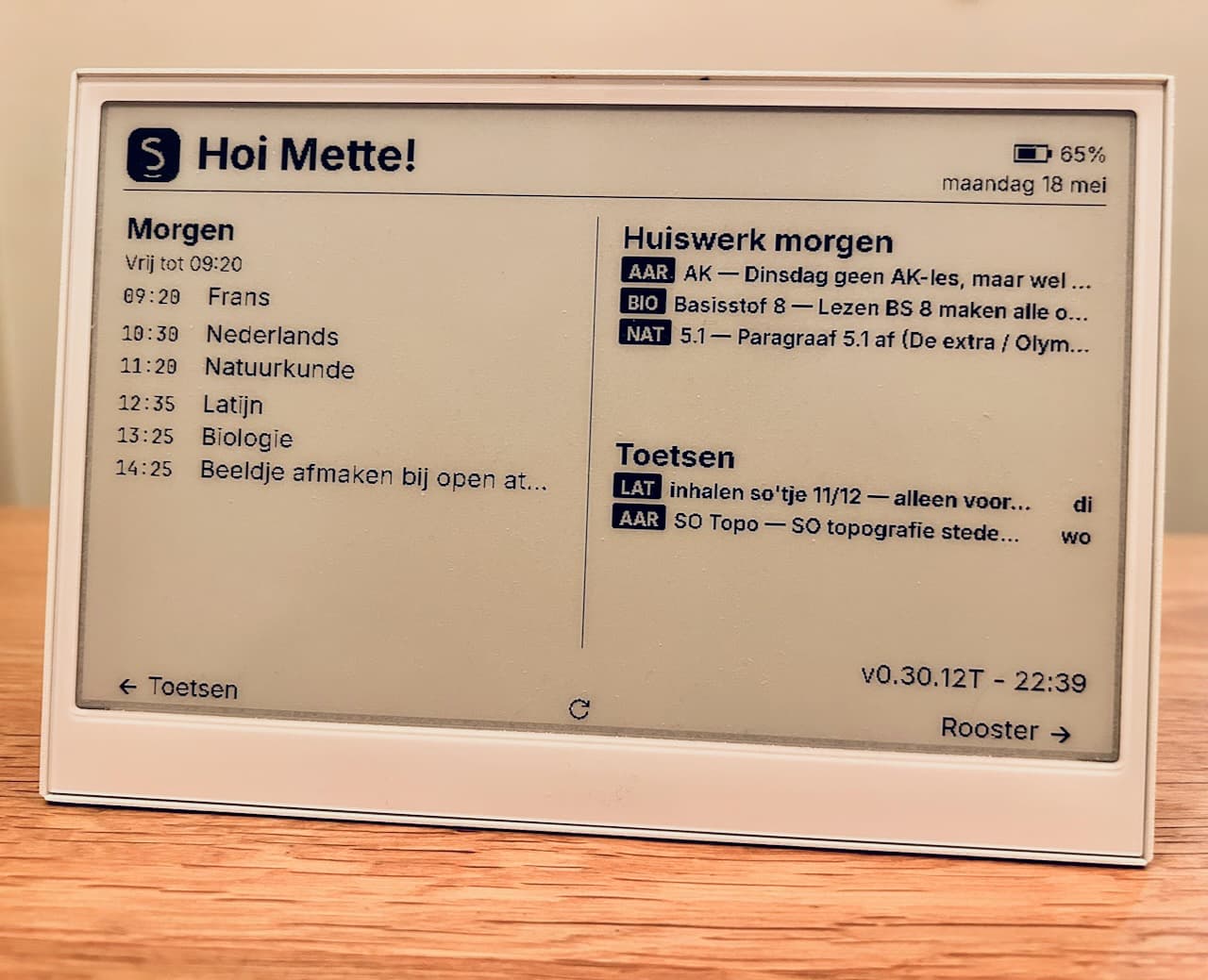 Sommie met het beginscherm: planning, huiswerk en toetsen